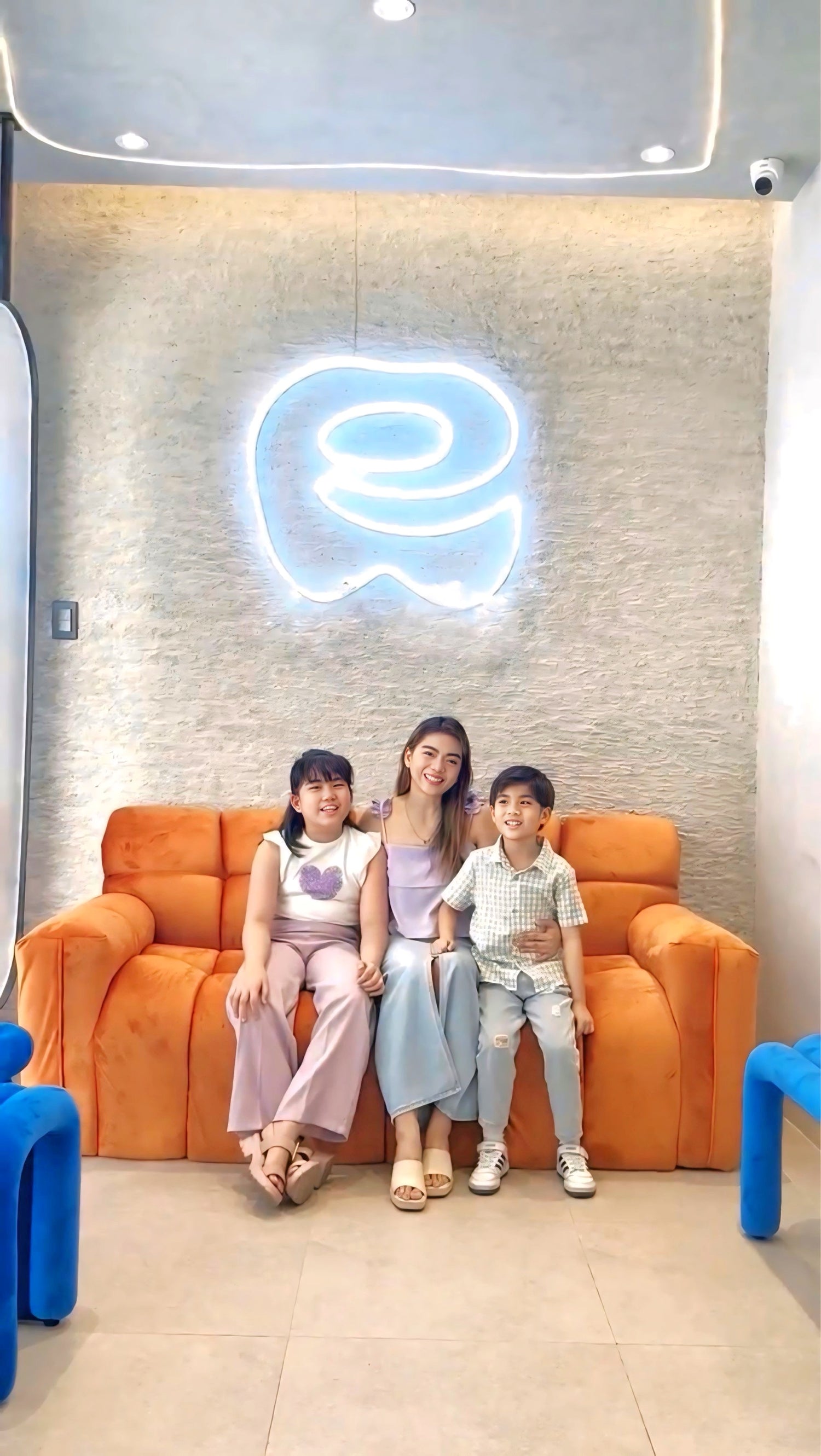 Happy family visiting Easethetic Dental Lounge, trusted family dental clinic in Quezon City